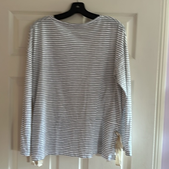 Cute and comfortable Lisa Todd NWOT striped top. - Picture 4 of 5